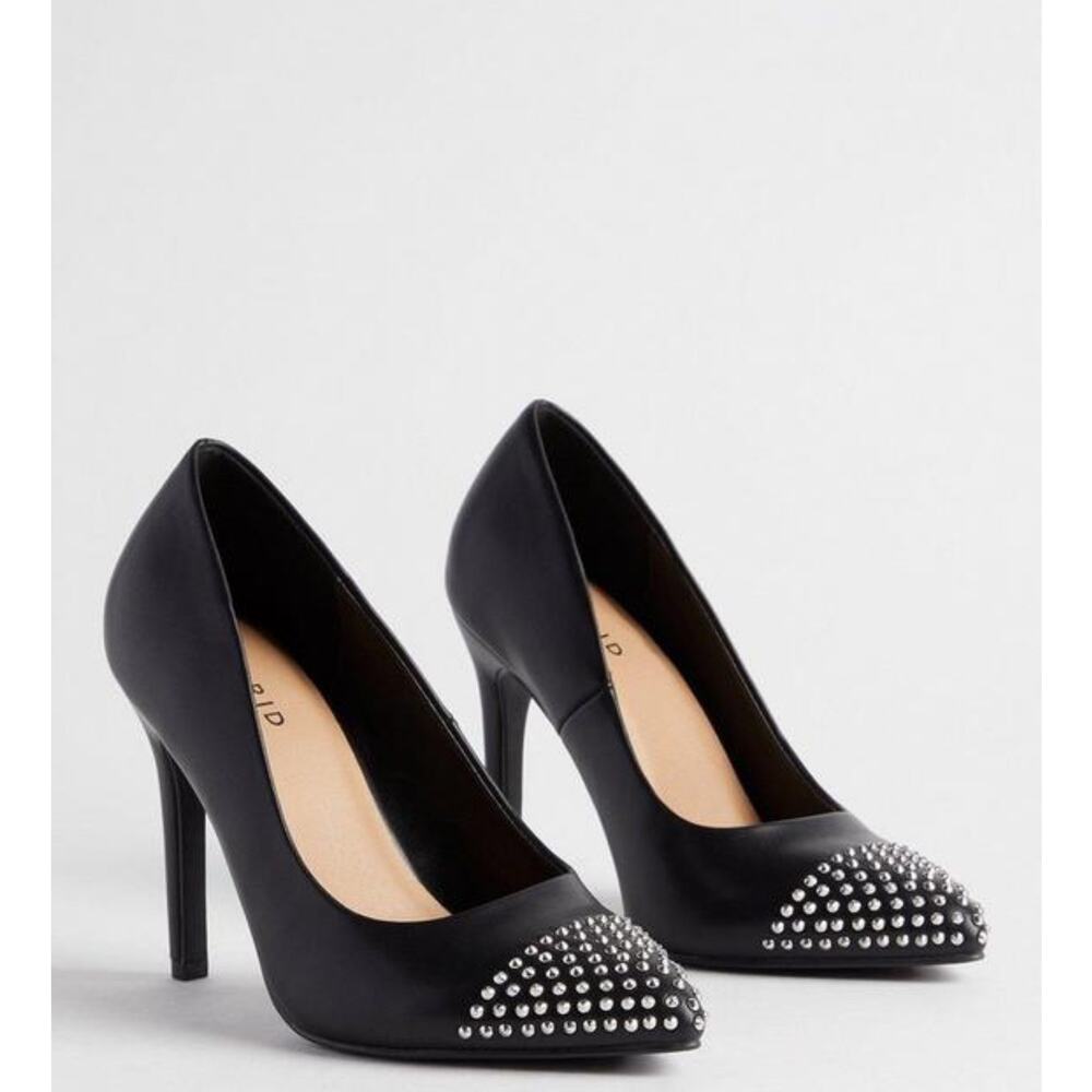Torrid pointed toe studded stiletto pump size 7.5WW